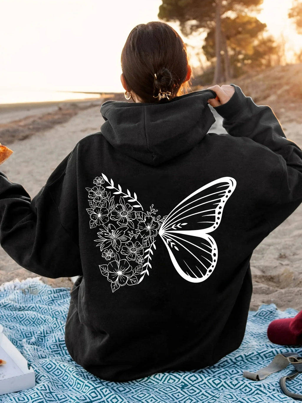 Women's Fashion Casual Creative Alphabet Drawing Fashion Trend  Hoodie Casual Long Sleeve Pullover with Kangaroo Pockets Trendy